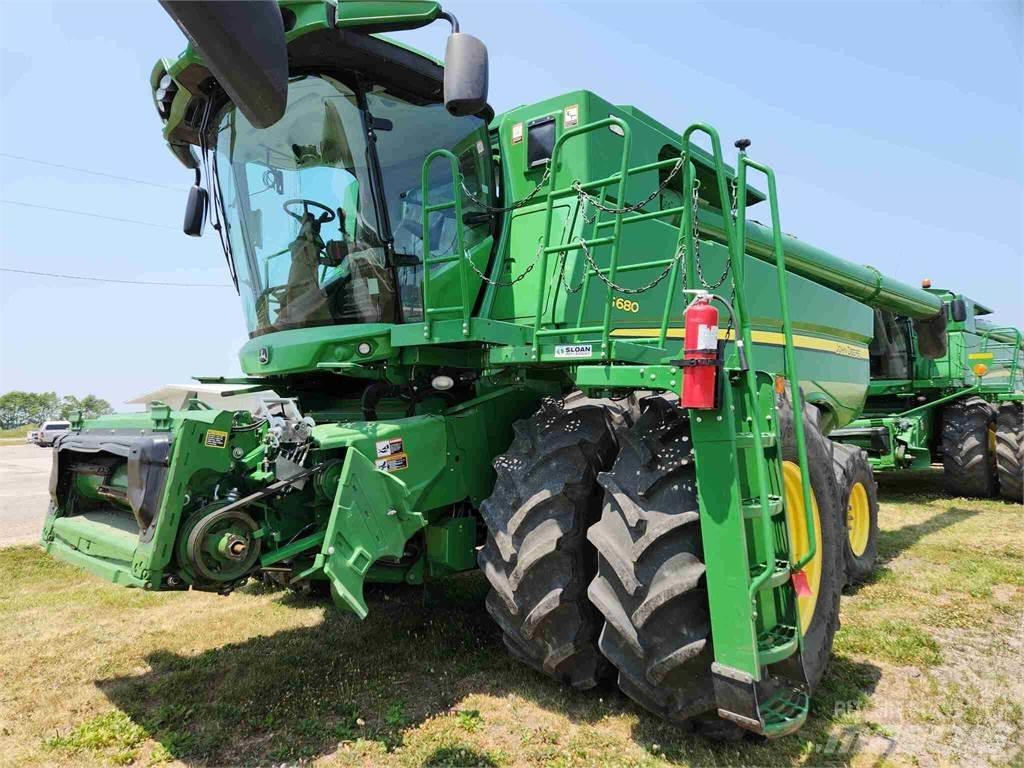 John Deere S680 コンバイン