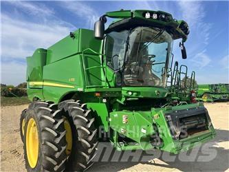 John Deere S770 コンバイン