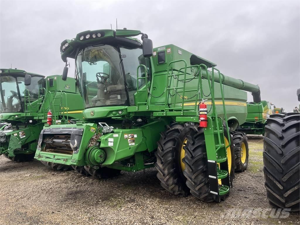 John Deere S770 コンバイン