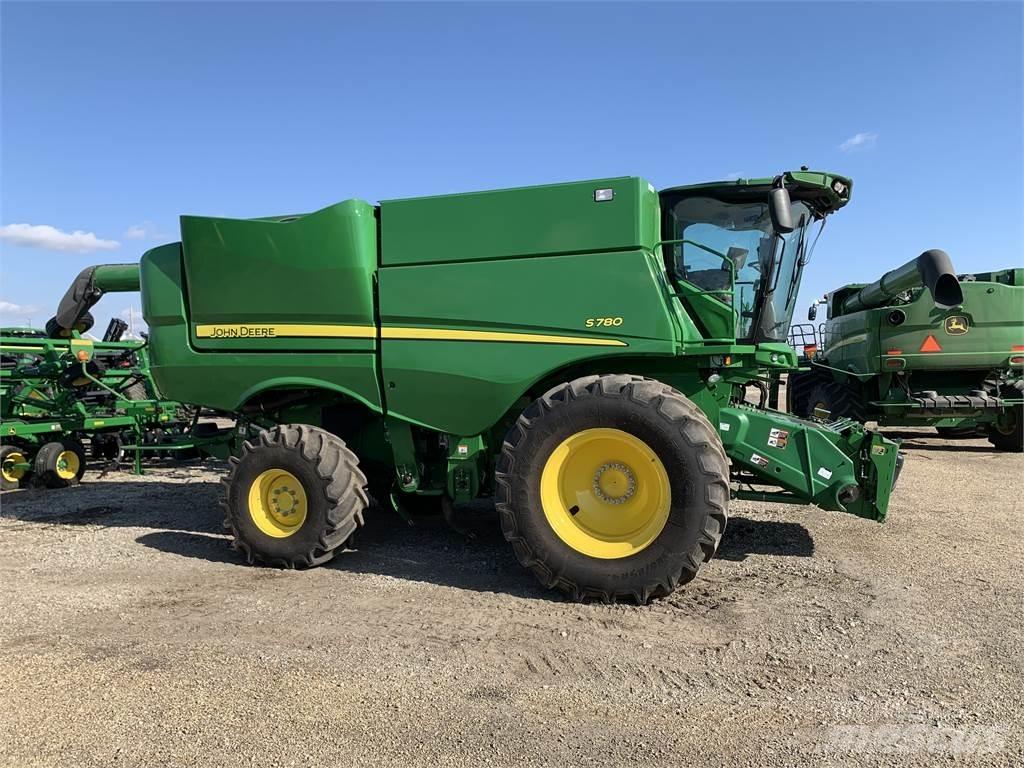 John Deere S780 コンバイン