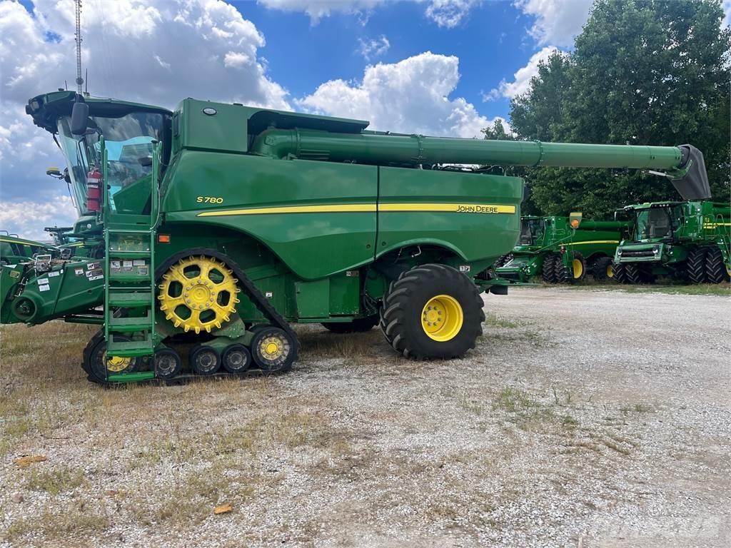 John Deere S780 コンバイン