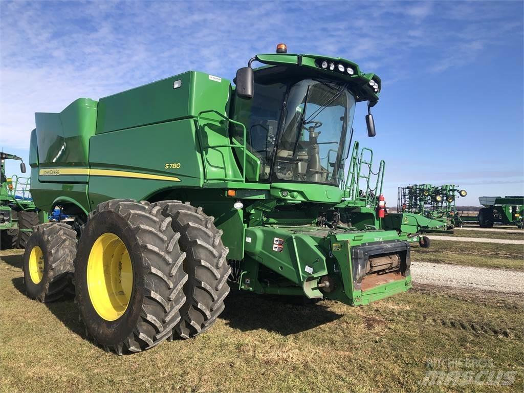 John Deere S780 コンバイン