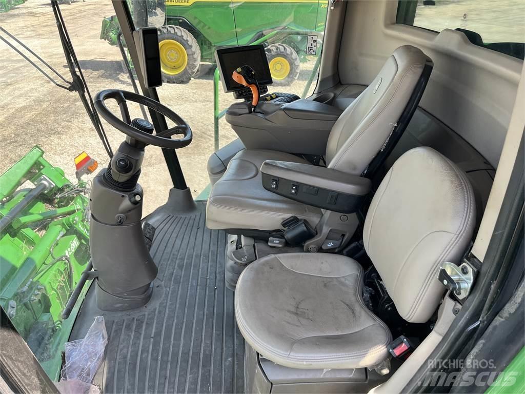 John Deere S790 コンバイン