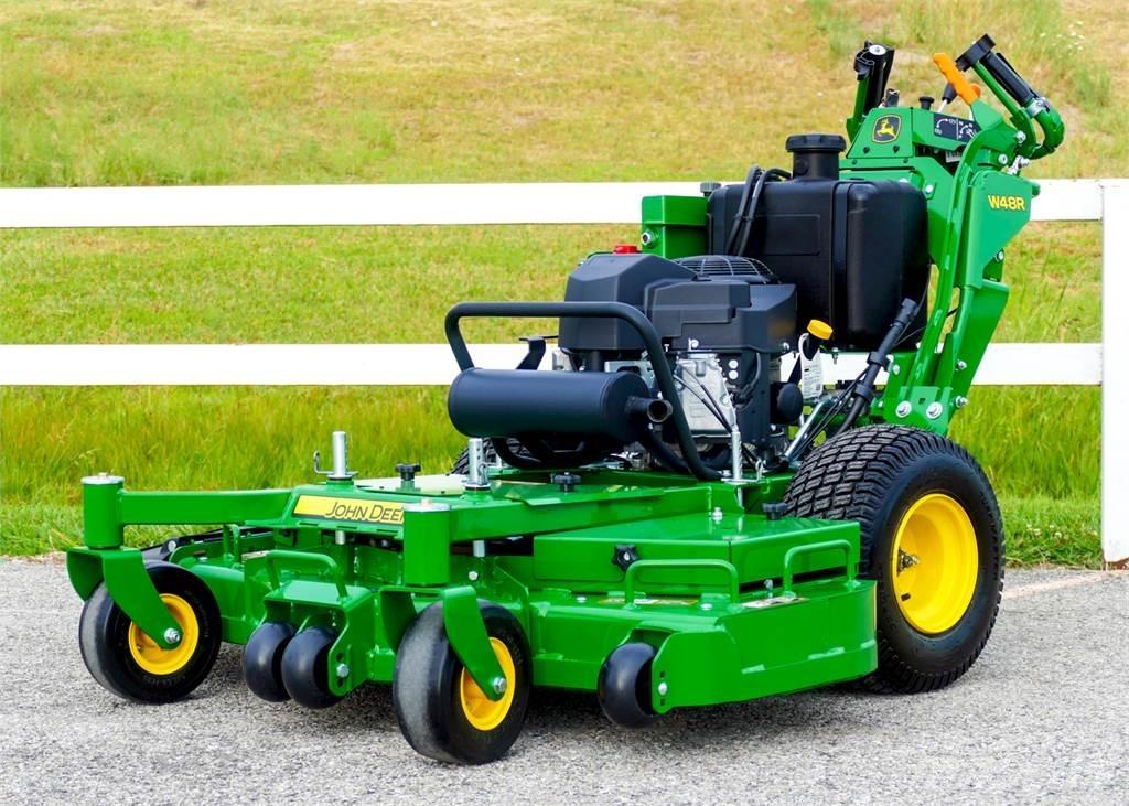 John Deere W48R 歩行型芝刈り機