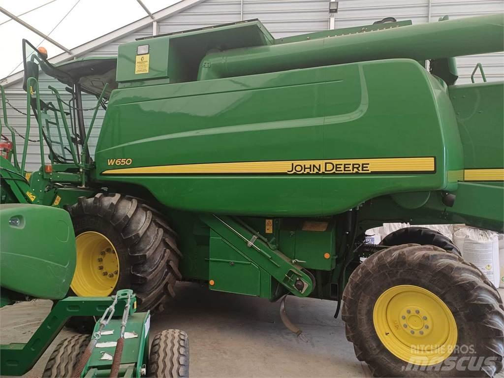 John Deere W650 コンバイン
