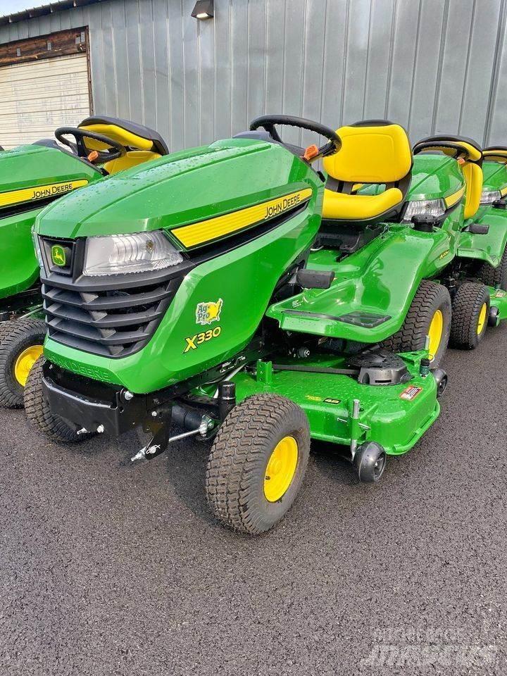 John Deere X330 コンパクトトラクター