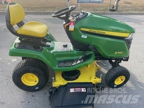 John Deere X350 コンパクトトラクター