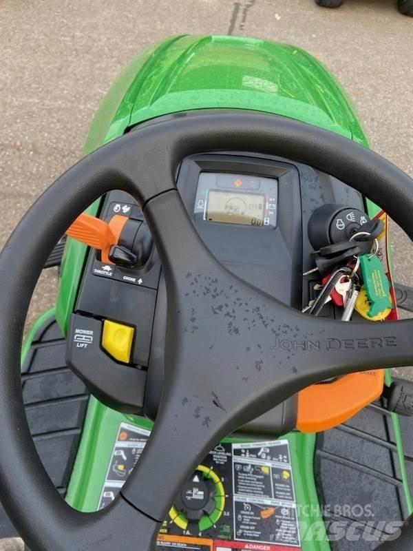John Deere X350 コンパクトトラクター