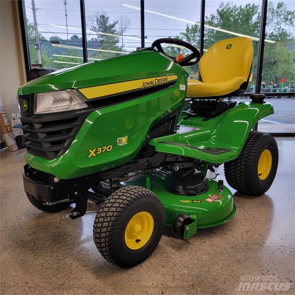 John Deere X370 コンパクトトラクター