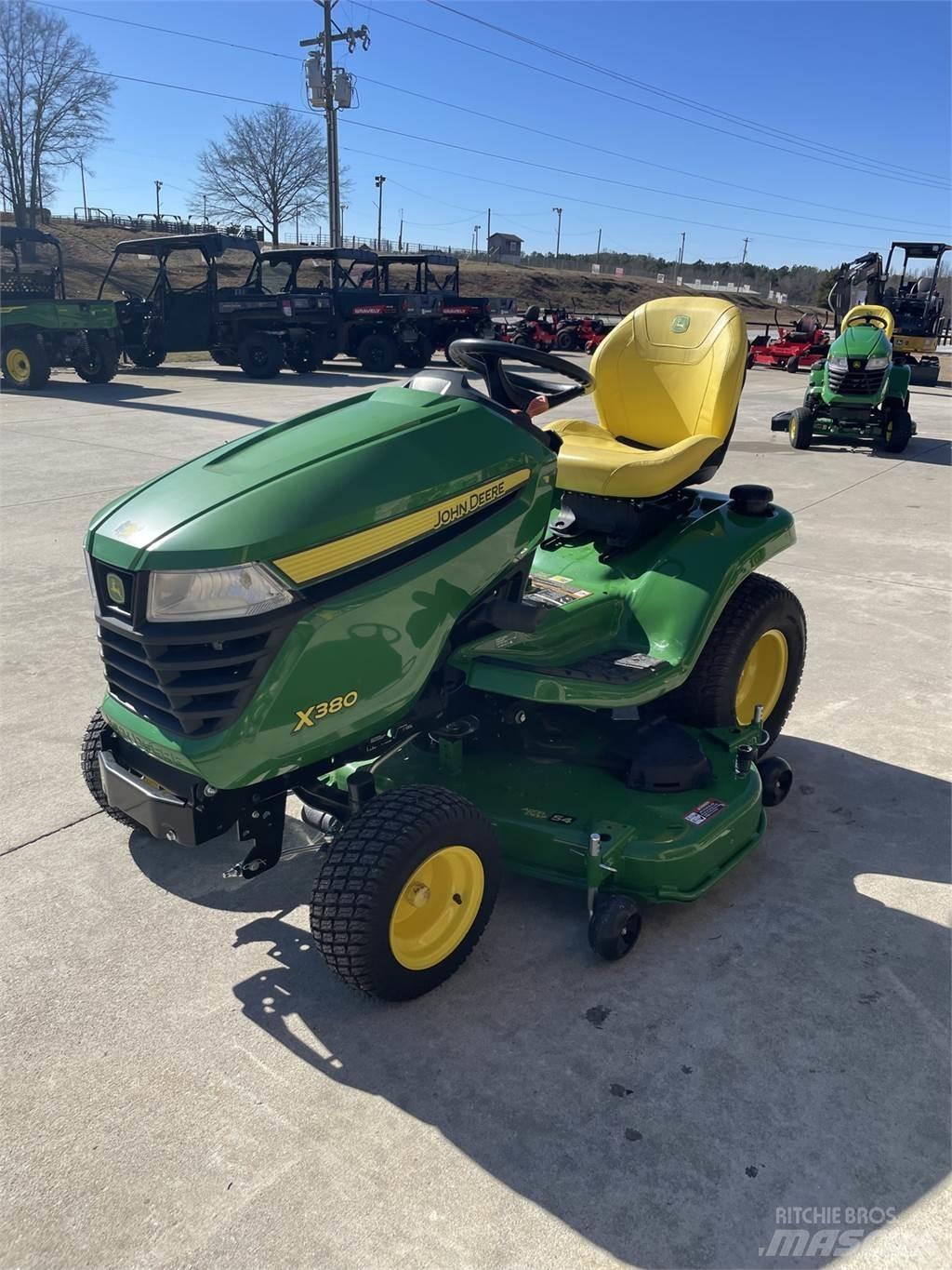 John Deere X380 コンパクトトラクター