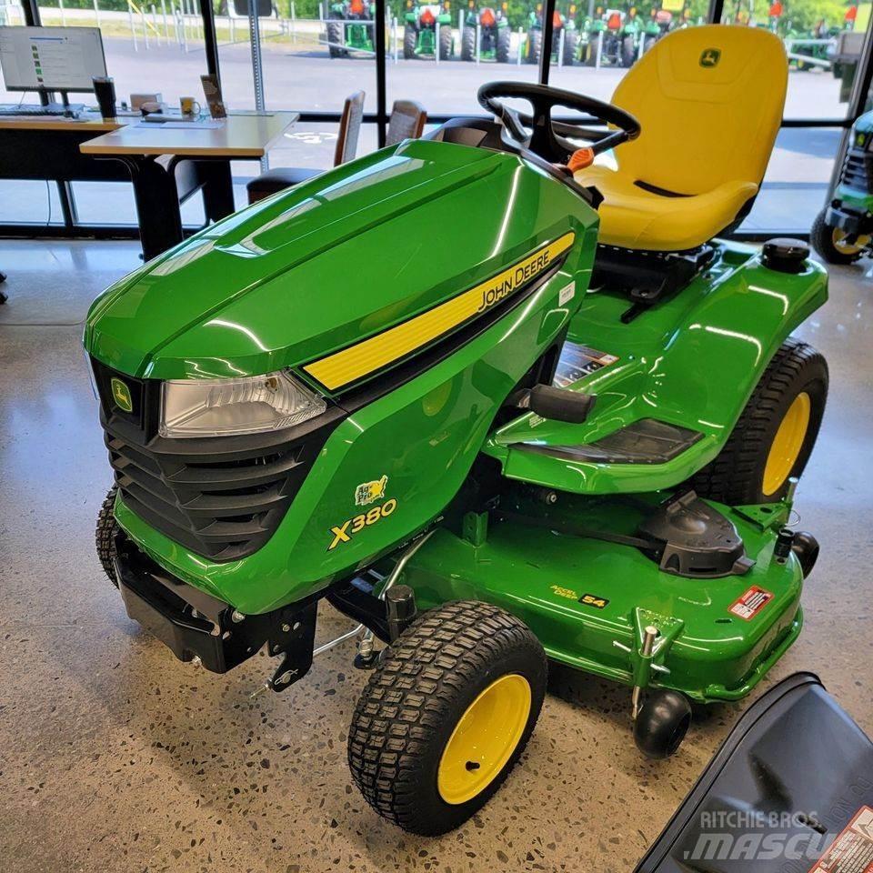 John Deere X380 コンパクトトラクター