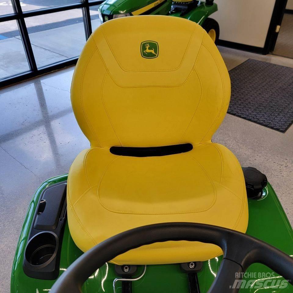 John Deere X380 コンパクトトラクター