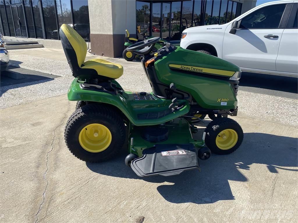 John Deere X380 コンパクトトラクター