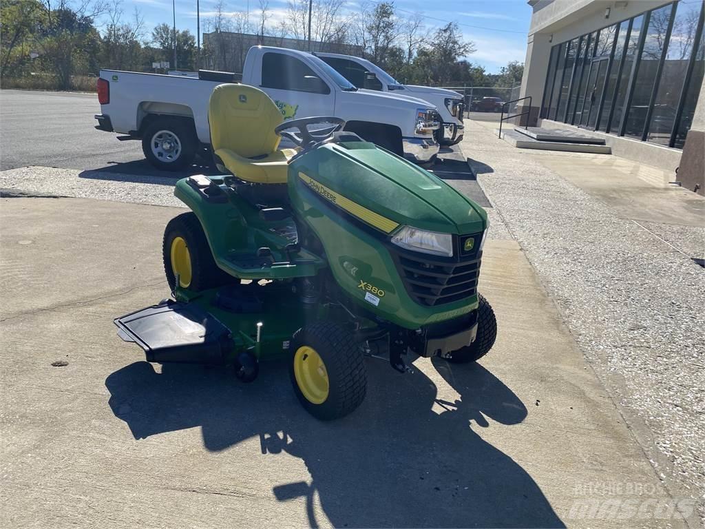 John Deere X380 コンパクトトラクター
