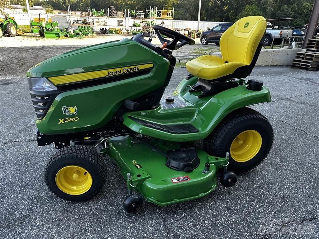 John Deere X380 コンパクトトラクター