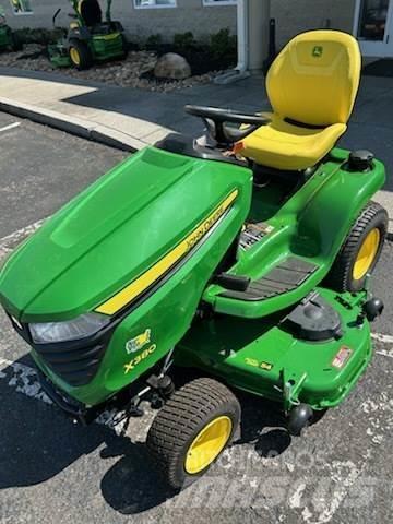 John Deere X380 乗用・自走モア/芝刈り機