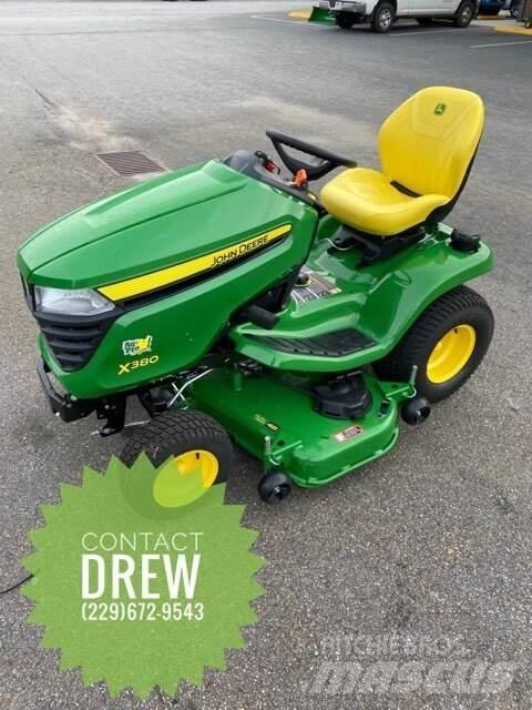 John Deere X380 コンパクトトラクター