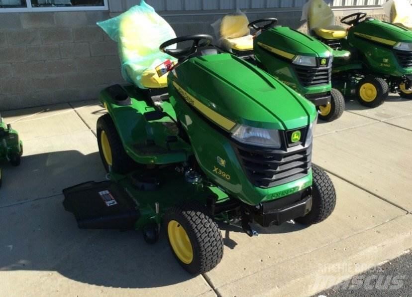 John Deere X390 コンパクトトラクター