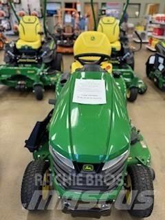 John Deere X390 コンパクトトラクター