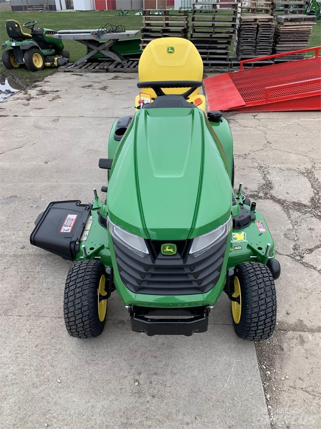 John Deere X390 コンパクトトラクター