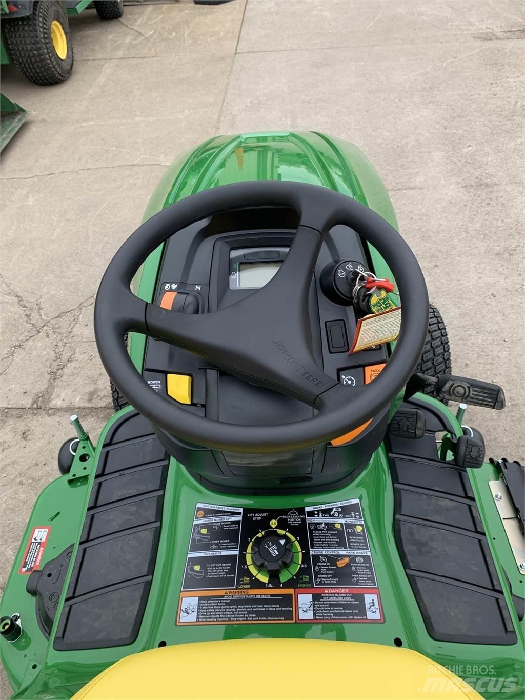 John Deere X390 コンパクトトラクター