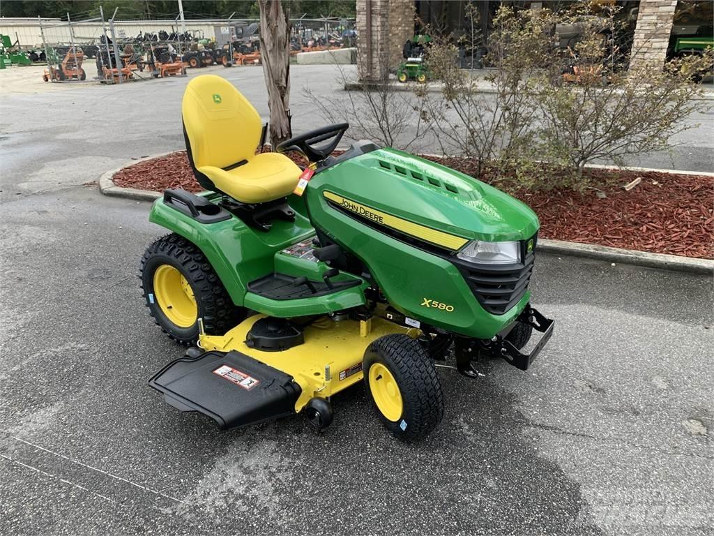 John Deere X580 コンパクトトラクター