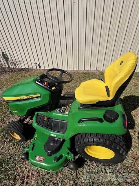 John Deere X580 コンパクトトラクター