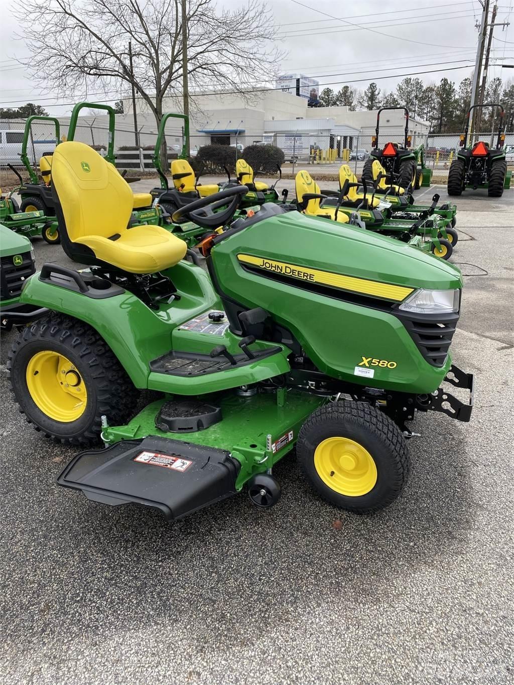 John Deere X580 コンパクトトラクター