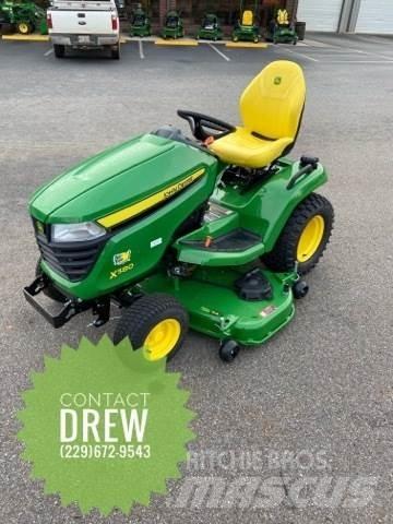 John Deere X580 コンパクトトラクター