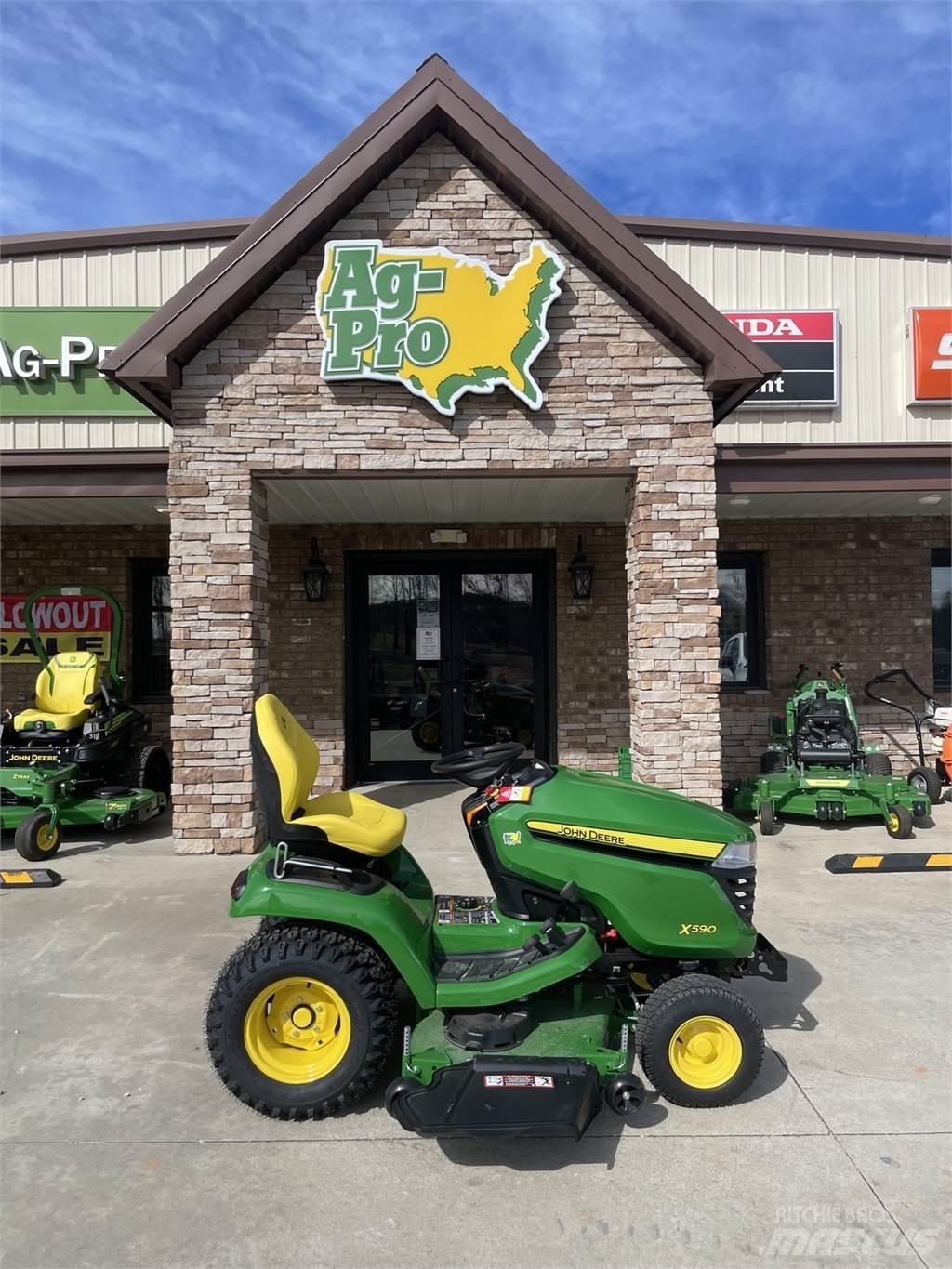 John Deere X590 コンパクトトラクター