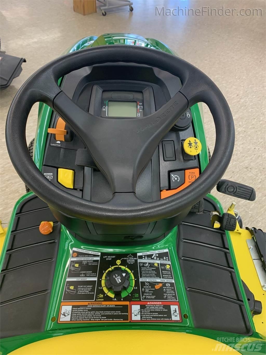 John Deere X590 コンパクトトラクター