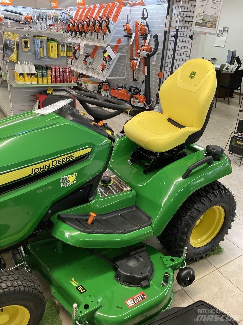 John Deere X590 コンパクトトラクター