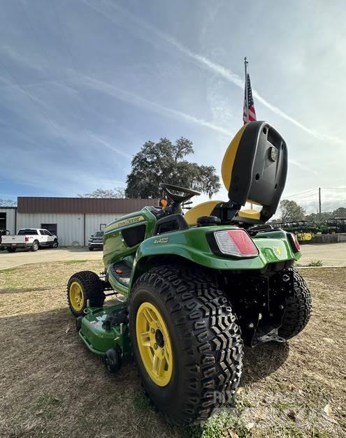 John Deere X739 コンパクトトラクター