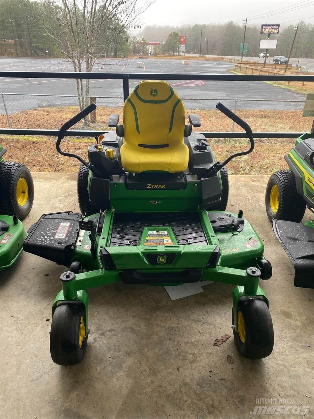 John Deere Z330R ゼロターンモア/芝刈り機