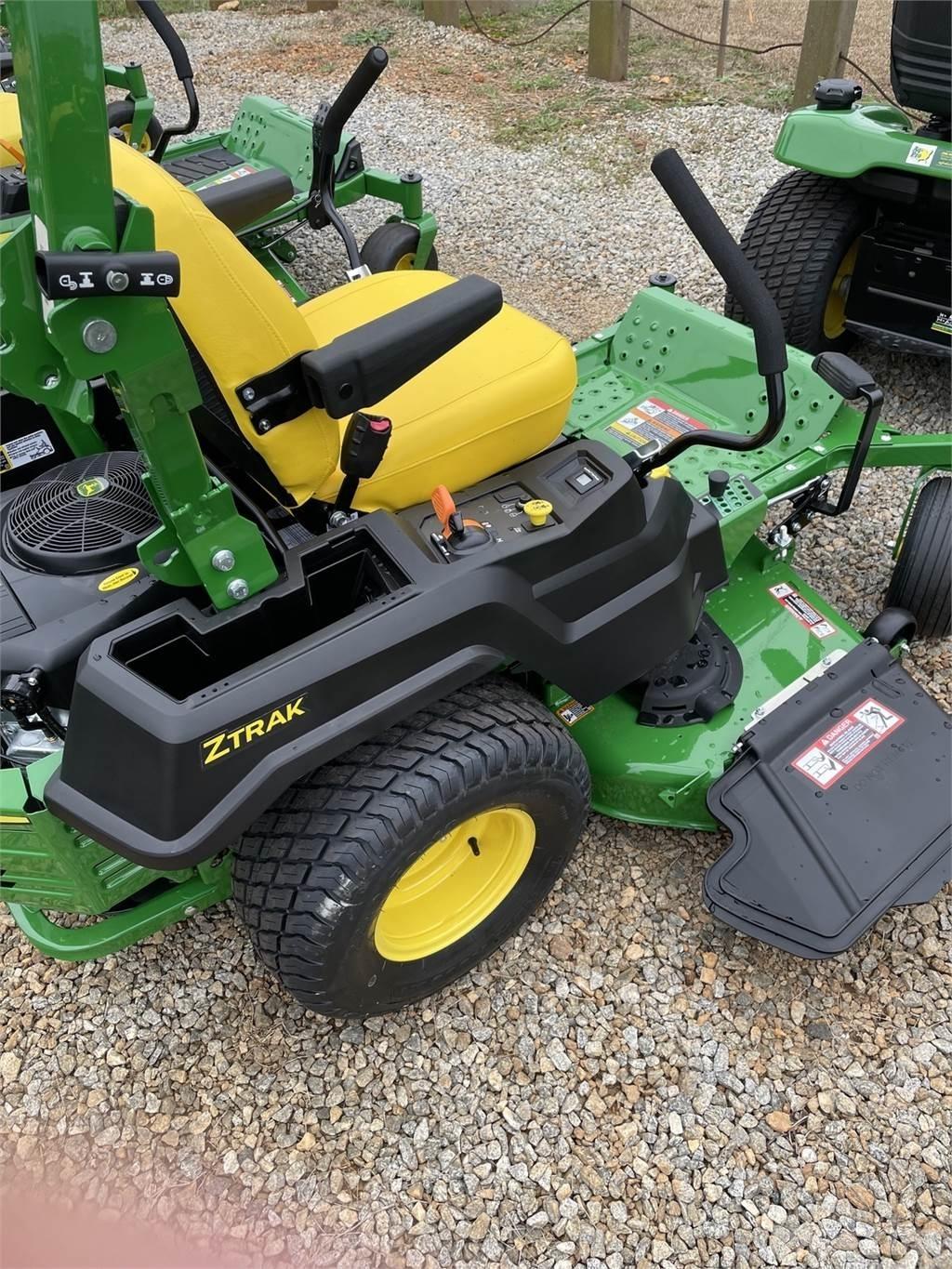 John Deere Z515E ゼロターンモア/芝刈り機