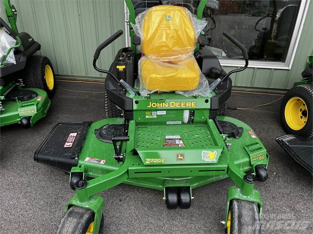 John Deere Z720E ゼロターンモア/芝刈り機