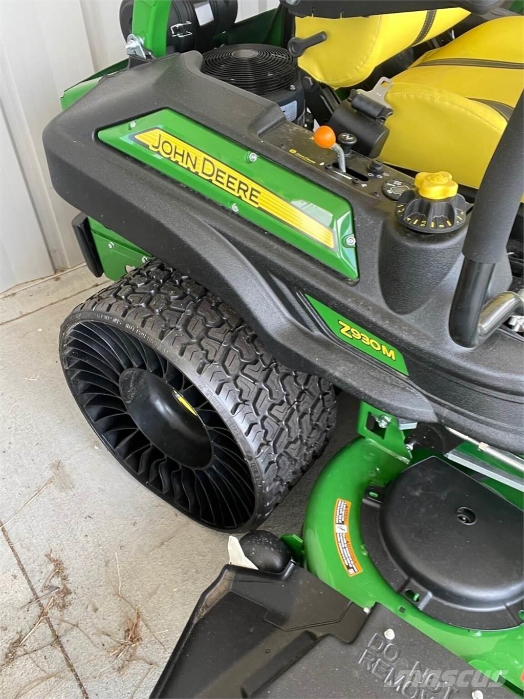 John Deere Z930M ゼロターンモア/芝刈り機