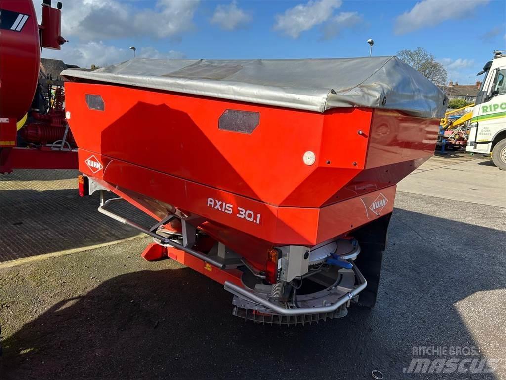 Kuhn Axis 30.1 ミネラル散布機