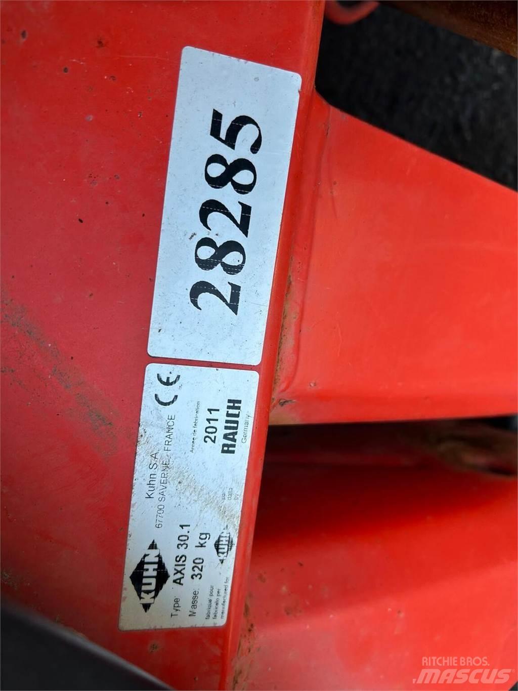 Kuhn Axis 30.1 ミネラル散布機