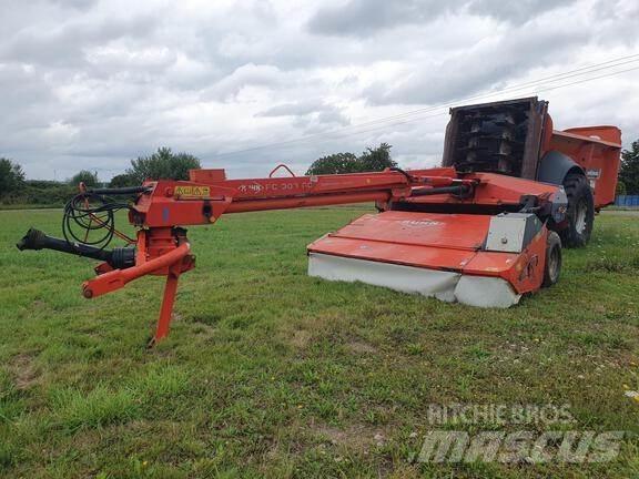 Kuhn FC 303 GC モアーコンディショナー