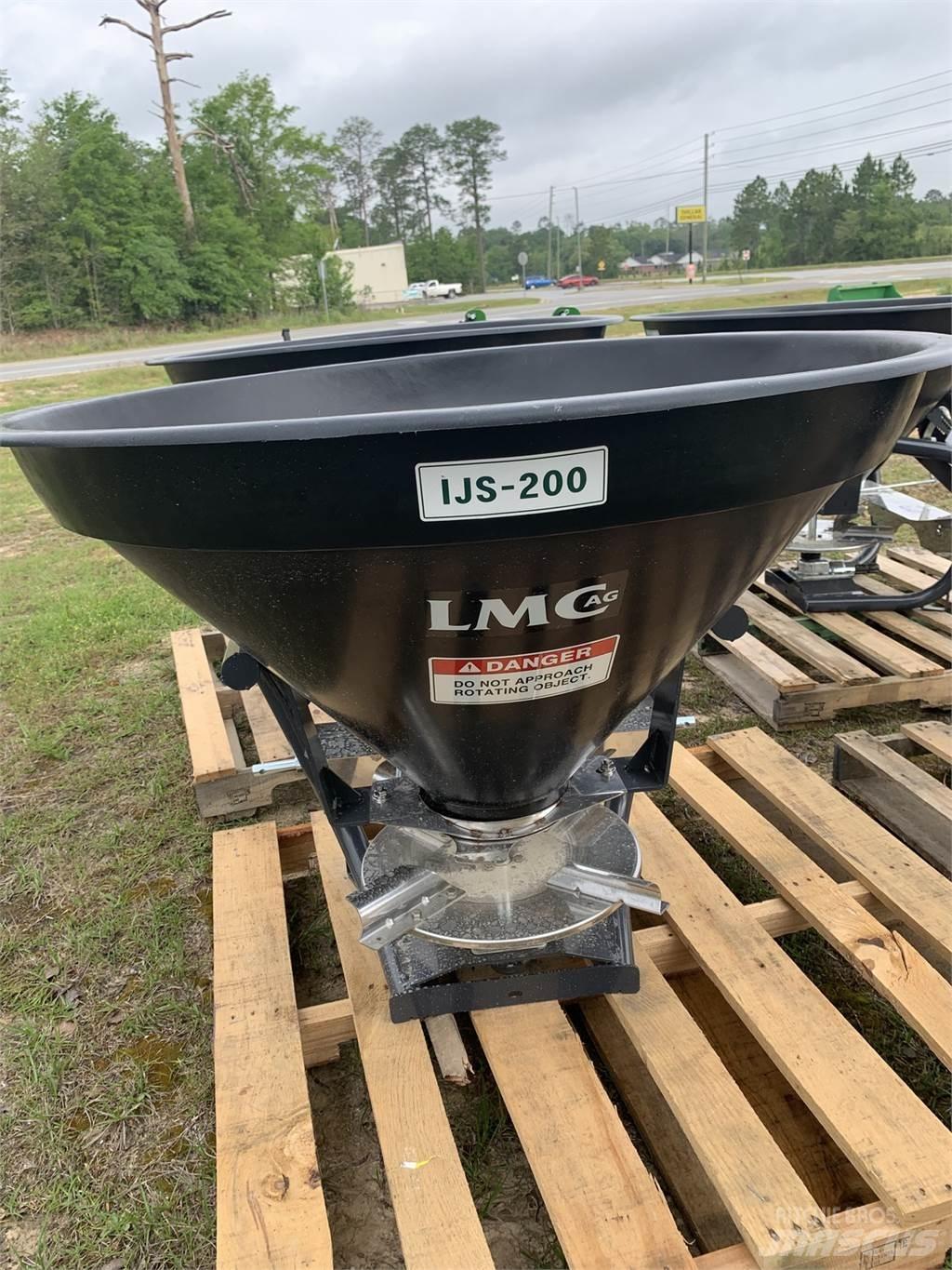 LMC IJS-200 牽引型スプレイヤー