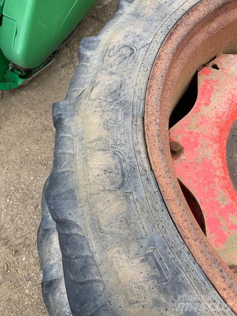  Row Crop Wheels タイヤ、ホイル、リム