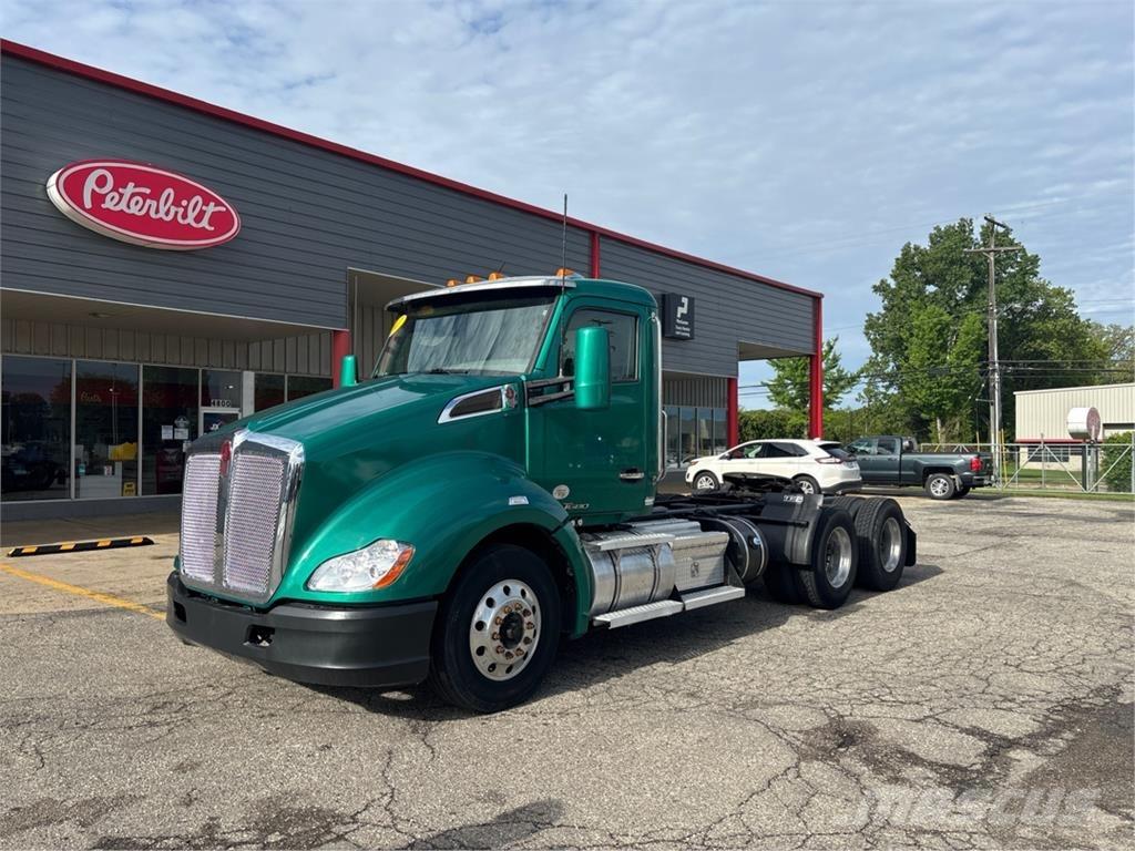 Kenworth T680 中古トラクターヘッド | トレーラーヘッド