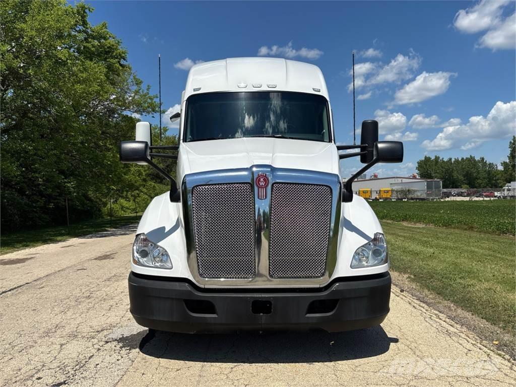 Kenworth T680 中古トラクターヘッド | トレーラーヘッド