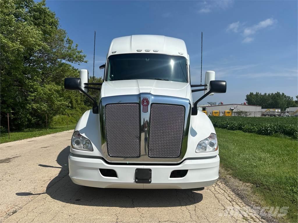 Kenworth T680 中古トラクターヘッド | トレーラーヘッド