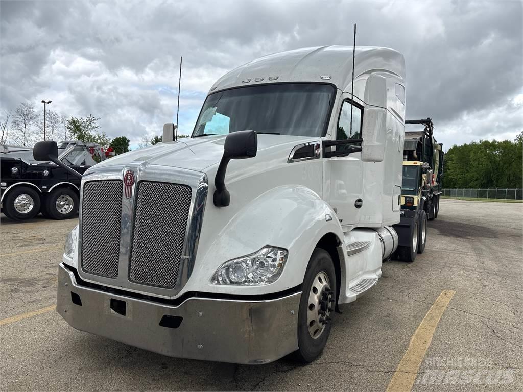 Kenworth T680 中古トラクターヘッド | トレーラーヘッド