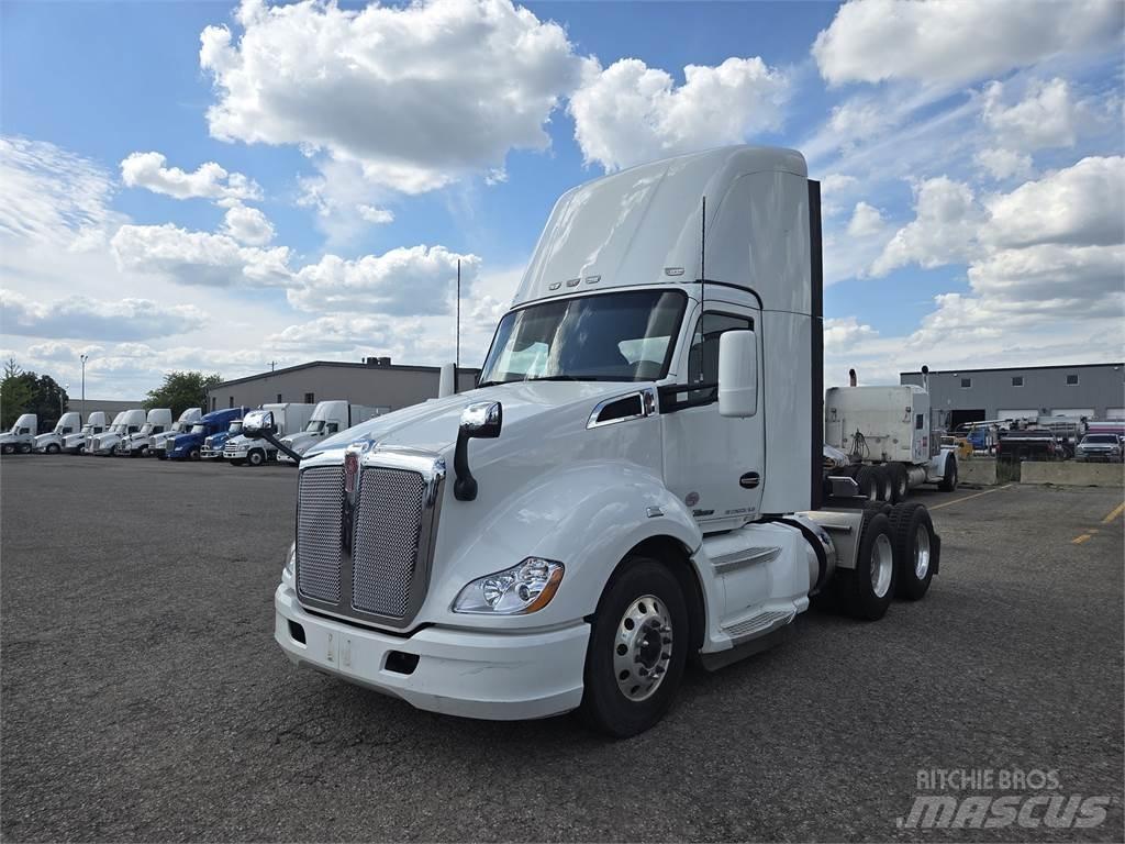 Kenworth T680 中古トラクターヘッド | トレーラーヘッド