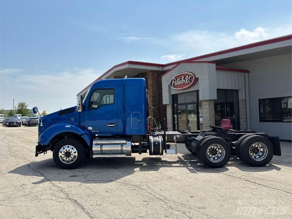 Kenworth T880 中古トラクターヘッド | トレーラーヘッド