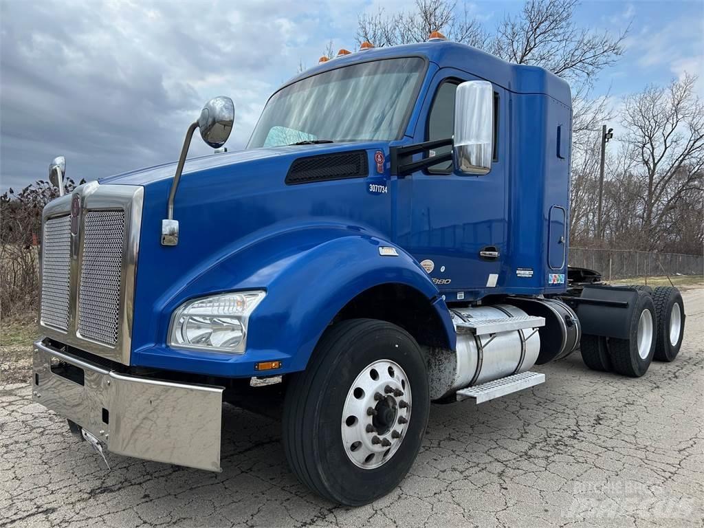 Kenworth T880 中古トラクターヘッド | トレーラーヘッド