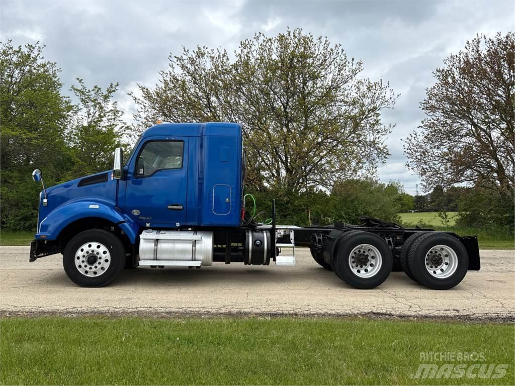 Kenworth T880 中古トラクターヘッド | トレーラーヘッド